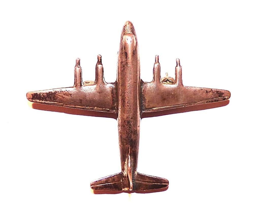 Amerikaanse sweetheart badge in de vorm van een B-17, Ophalen of Verzenden, Zilver