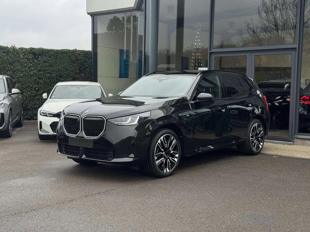BMW X3 30e xDrive M Sport Pro / PANO / TRKHK / 360 / HUD, Auto's, Automaat, Zwart, 4 cilinders, Zwart