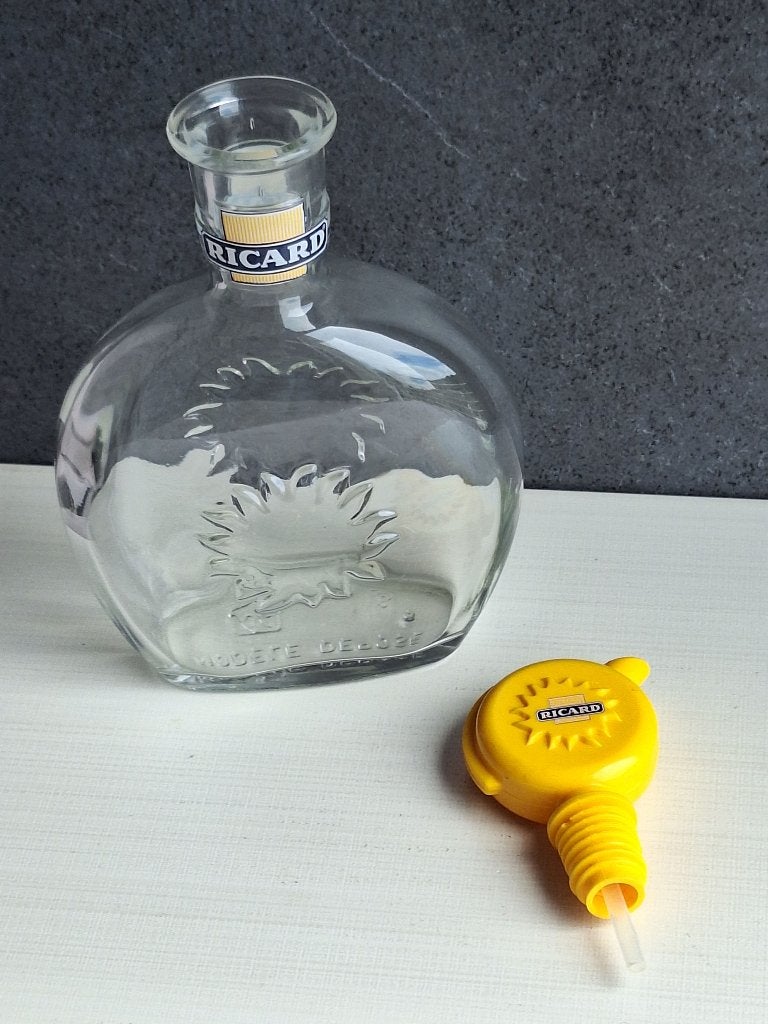 Belle bouteille carafe Ricard verre et bouchon bec verseur, Collections, Enlèvement ou Envoi, Comme neuf, Autres types