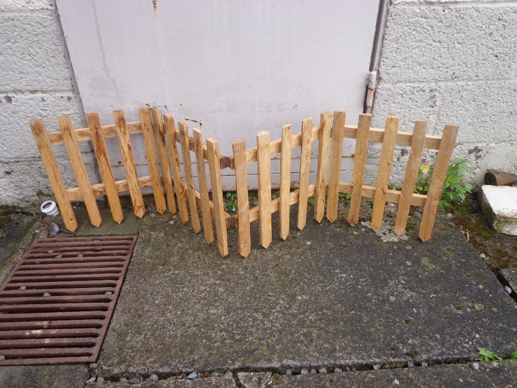 Bordure en bois, Jardin & Terrasse, Coupe-bordures, Enlèvement, Comme neuf, 50 cm ou plus