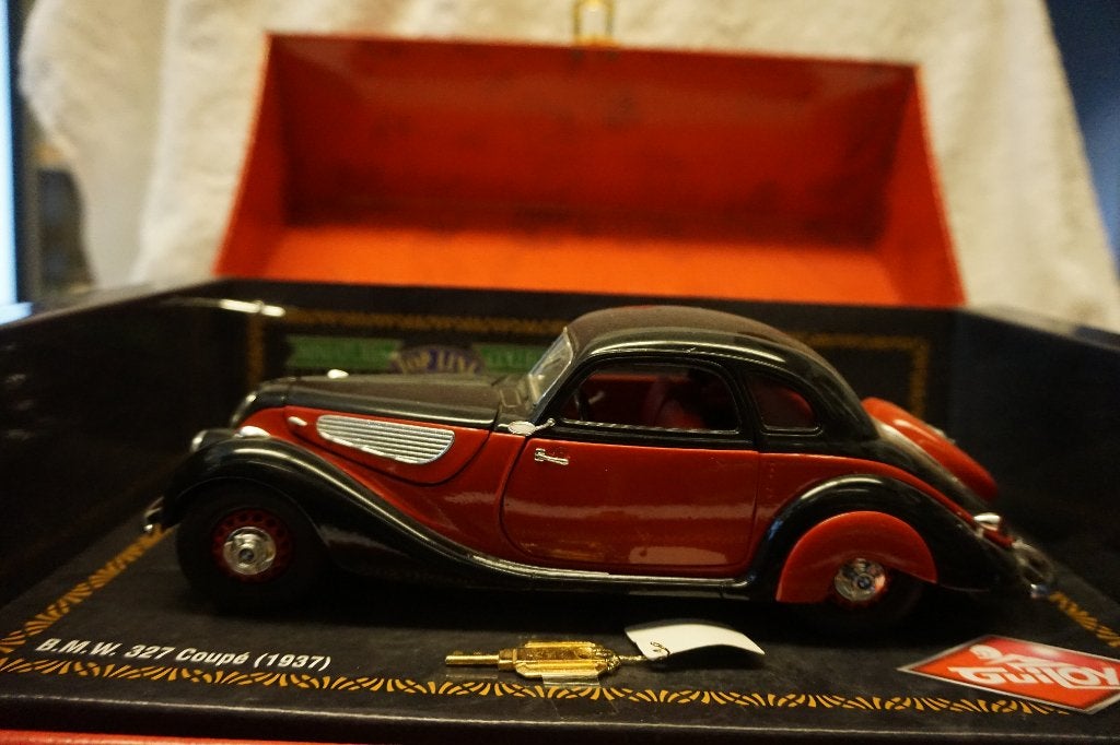 BMW 327 Coupé 1937 Guiloy 1:18 rood zwart, Ophalen of Verzenden, Zo goed als nieuw, Auto