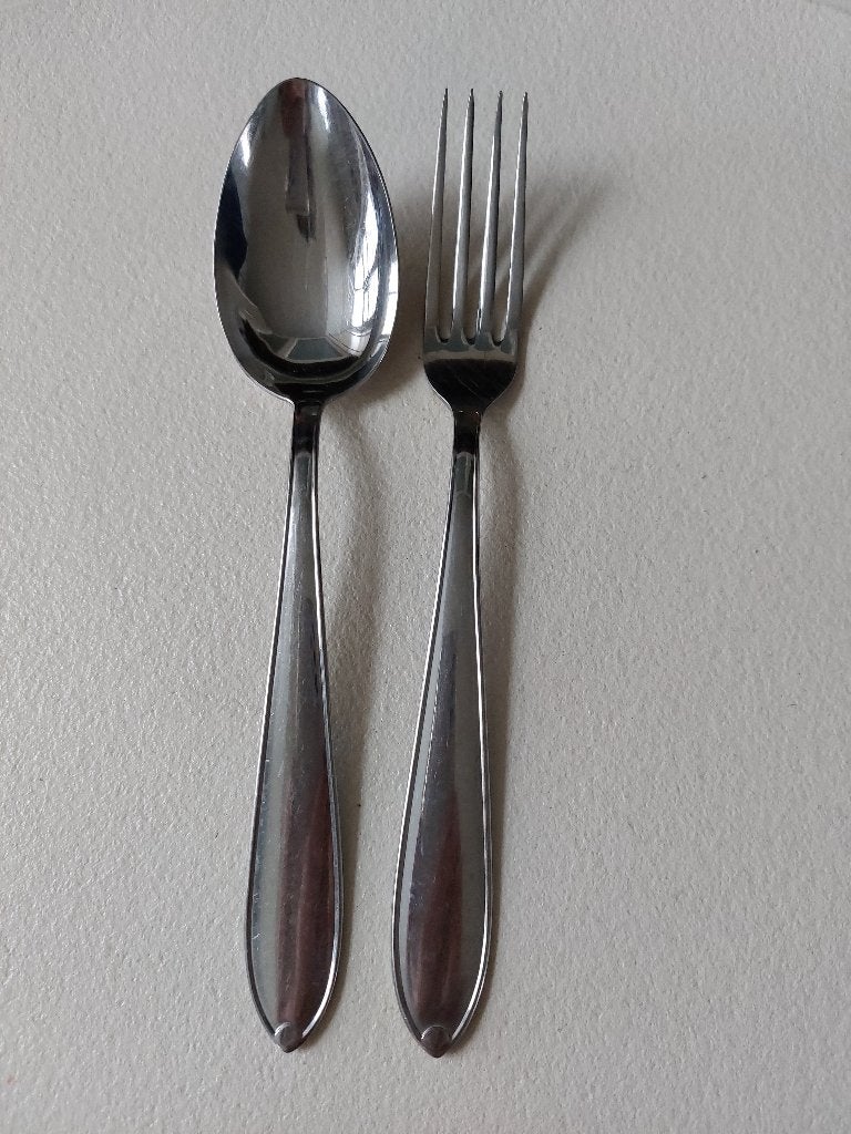 12 paar serviesbestek van massief roestvrij staal, Antiek en Kunst, Ophalen of Verzenden