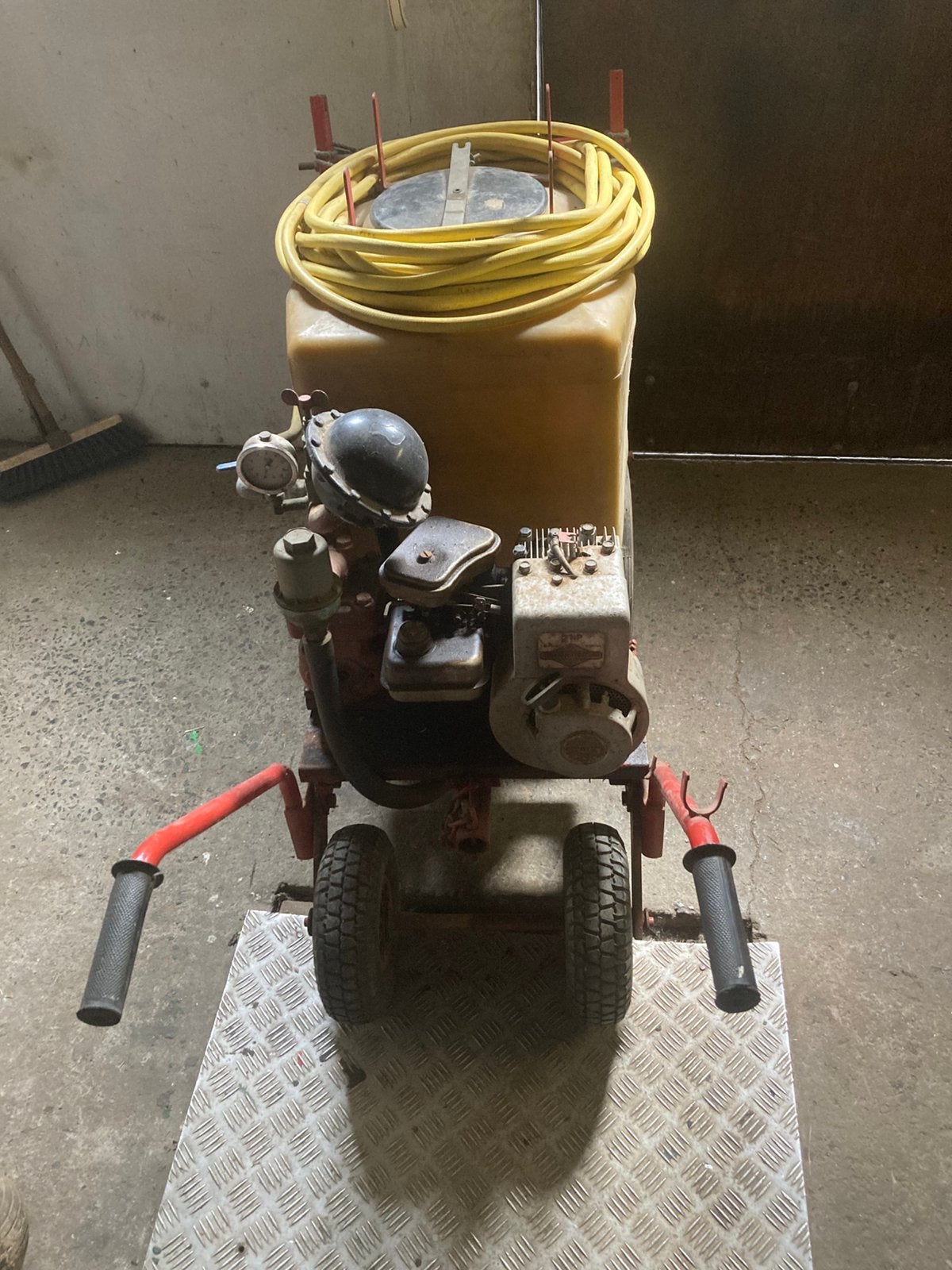 Sproeier met tank 100l, Enlèvement