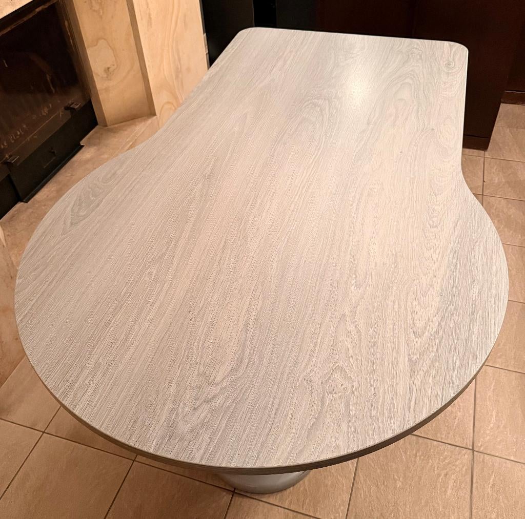 Table à manger design – 5 à 6 personnes, 150 à 200 cm, Cinq personnes ou plus, Enlèvement, Utilisé