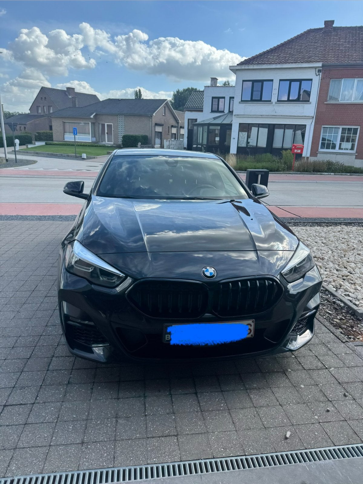 BMW 216d M sport edition te koop, Autos, BMW, Achat, Alarme, Entretenue par le concessionnaire, Noir