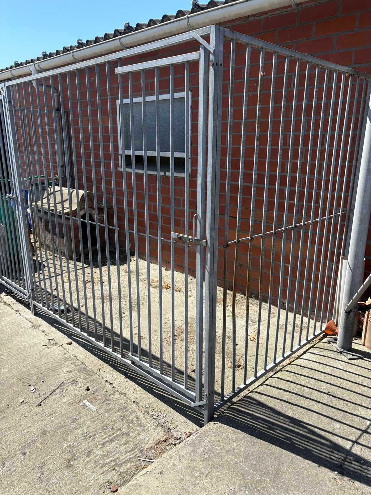 Chenil pour chien de 5 m sur 1m50, Enlèvement, Comme neuf, Chenil chien
