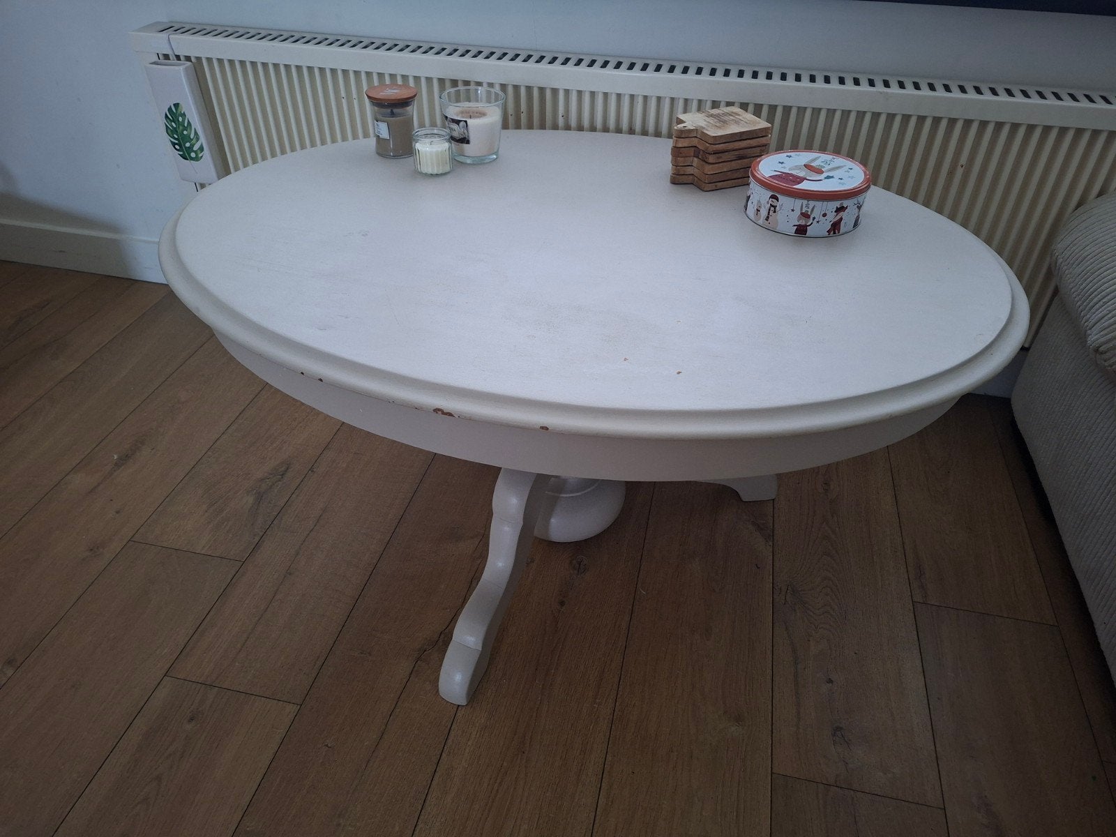 Witte landelijke salontafel, Ophalen, Ovaal