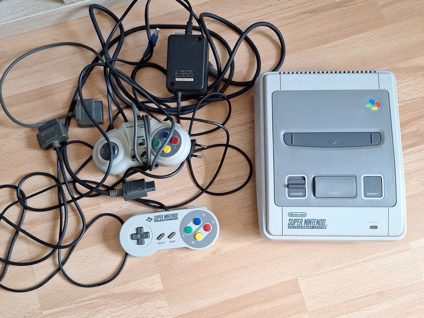NINTENDO SNES MET ALLE KABELS LEEST GEEN GAME, Games en Spelcomputers, Spelcomputers | Nintendo Super NES, Ophalen of Verzenden