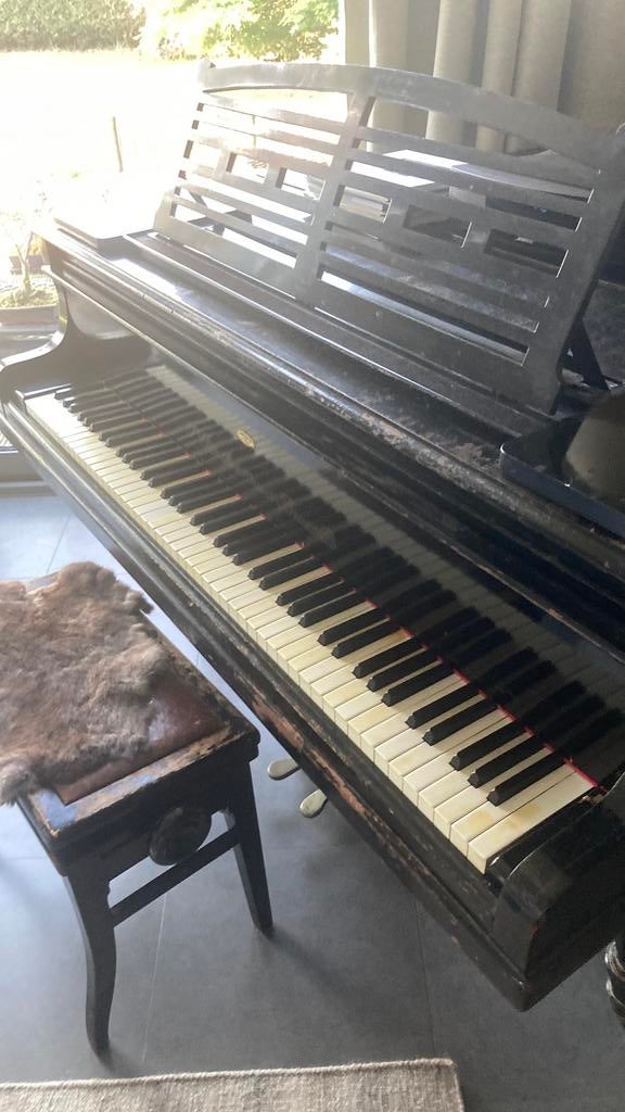 Piano (kleine 3-kwart vleugel) Günther met krukje, Musique & Instruments, Enlèvement, Utilisé, Noir, Piano