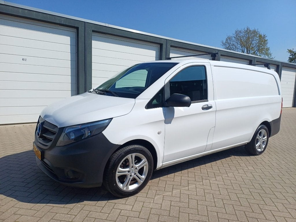 Mercedes-Benz Vito GB 114CDI LANG 100kw. Prijs EXCL.BTW, Auto's, Mercedes-Benz, Stof, 4 cilinders, Wit, Particulier