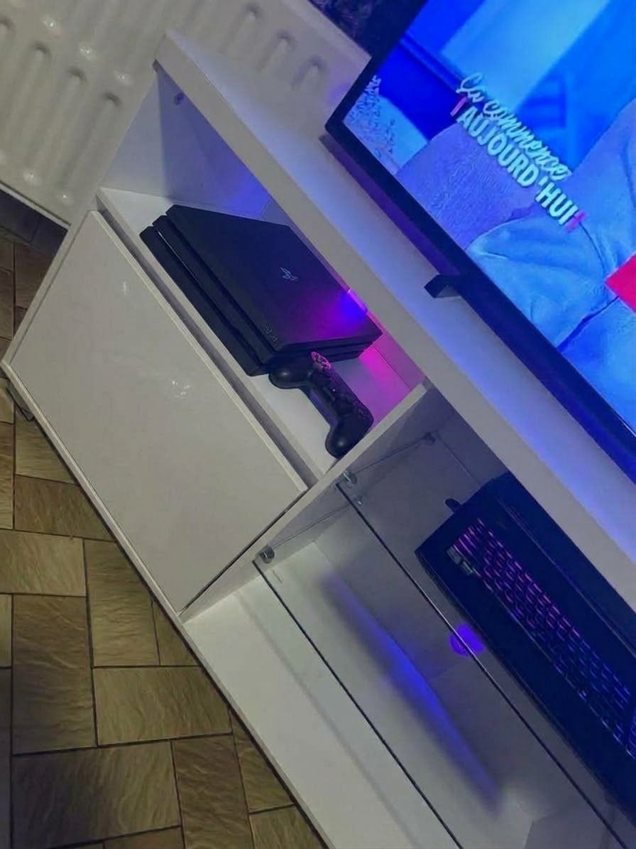 PlayStation 4 Pro 1To Bon État avec Cable sans manette, Games en Spelcomputers, Ophalen, 1 TB, Zonder controller, Pro