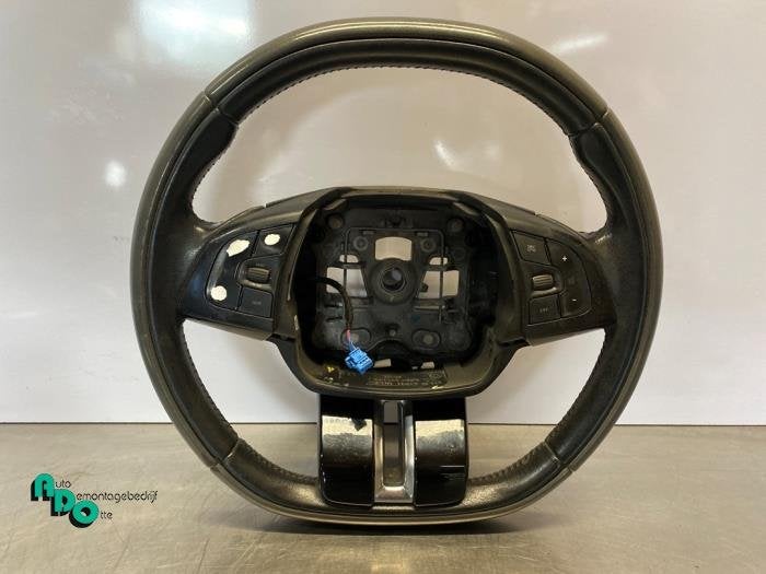 Volant d'un Citroen C4 Cactus (C4 Cactus 14-), -, 3 mois de garantie, Utilisé, -