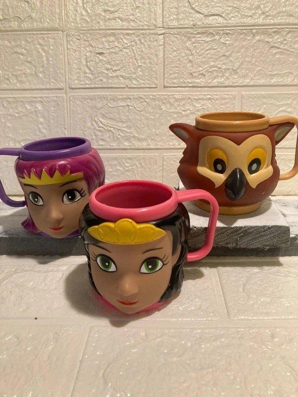 3 Disney drinkbekers -uit verschillende Disney films-Nieuw, Verzamelen, Ophalen of Verzenden, Overige figuren, Nieuw, Servies