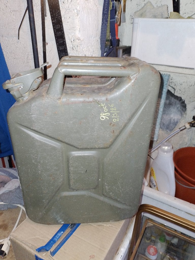 jerrycan staal 20L, Ophalen