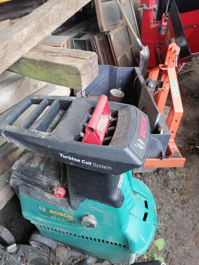 Hakselaar Bosch AXT25TC, Tuin en Terras, Hakselaars, Gebruikt, Elektrisch, Met opvangbak, Ophalen
