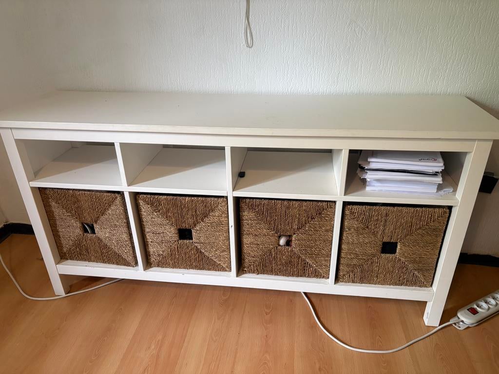 Wit kastje met ( 2 mandjes), Huis en Inrichting, Kasten | Dressoirs, Ophalen, Gebruikt