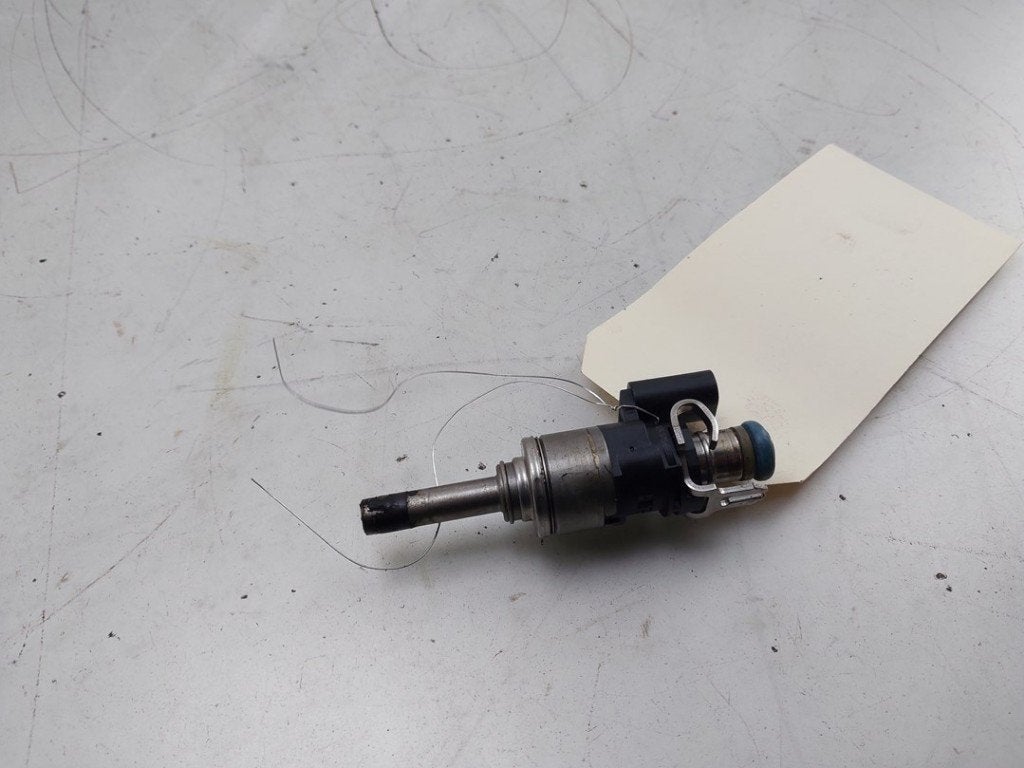 INJECTEUR Ford Focus 3 (|DS7G9F593EA|2012908|DS7G9F593DB|), Henry-Ford-Straße  1
50735  Köln, DE, Ford-Werke GmbH, Kunden@ford.com