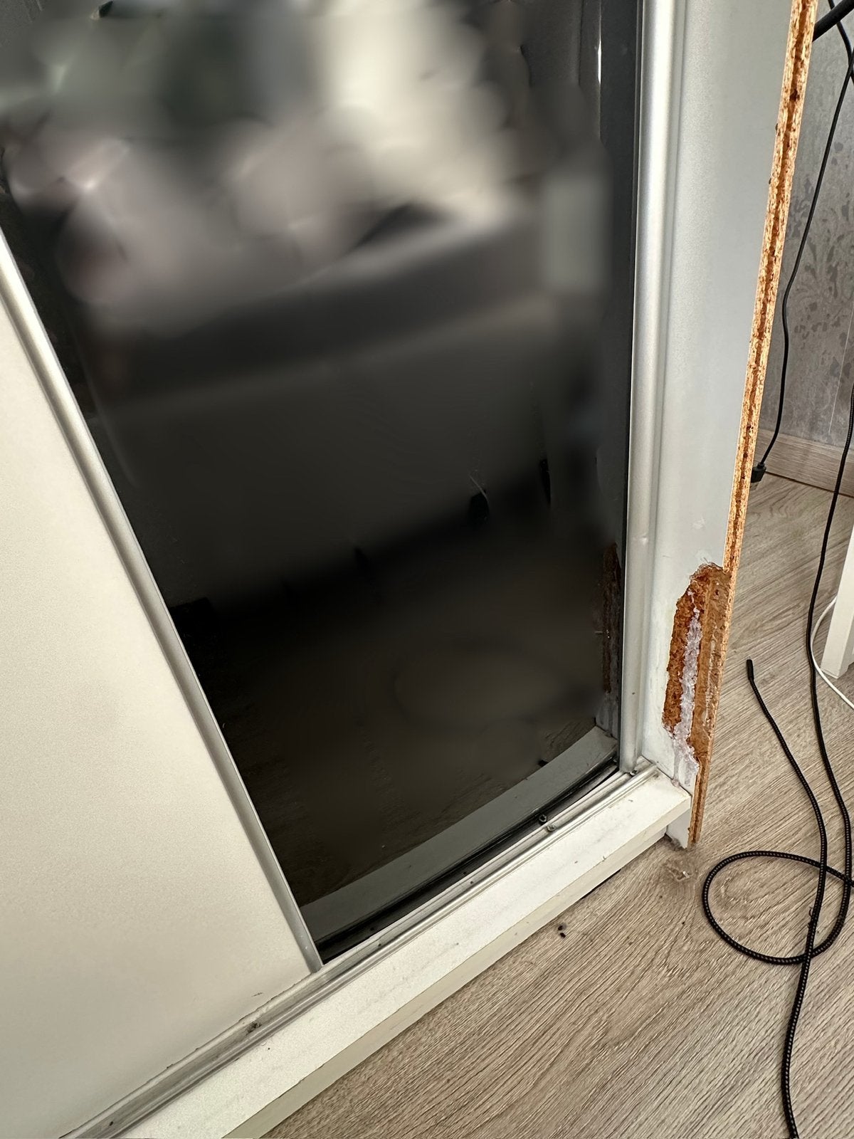 Witte kast met spiegel, Ophalen, Met deur(en), Gebruikt, 150 tot 200 cm