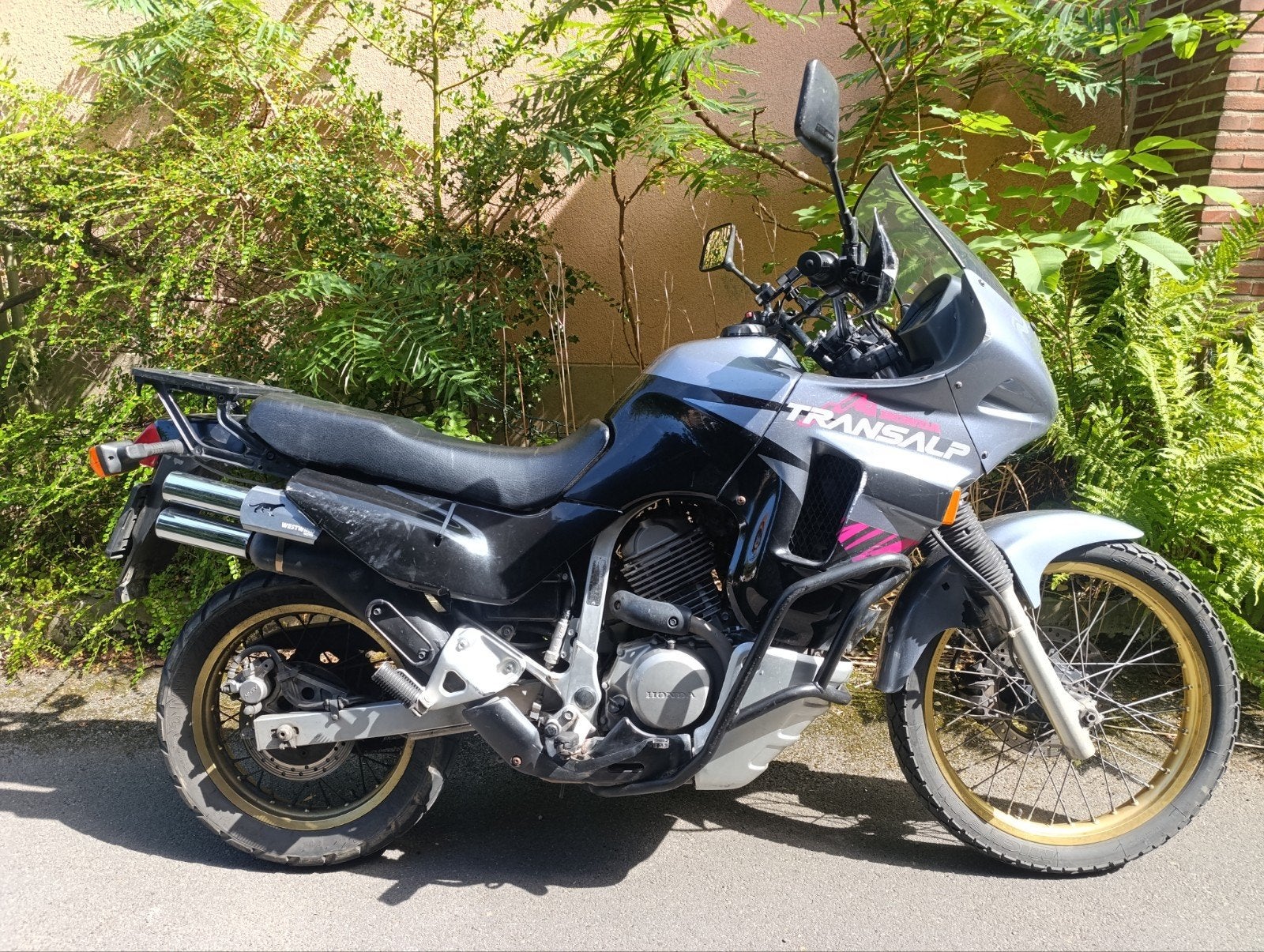 Transalp 600 Honda, Motos, Motos | Honda, Occasion, 2 cylindres, Particulier, 12 à 35 kW