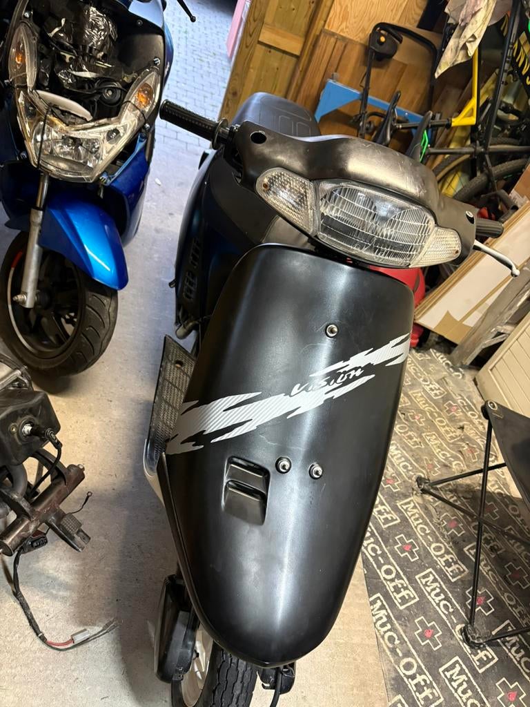 Honda vision 1998 b klasse, Motoren, Ophalen