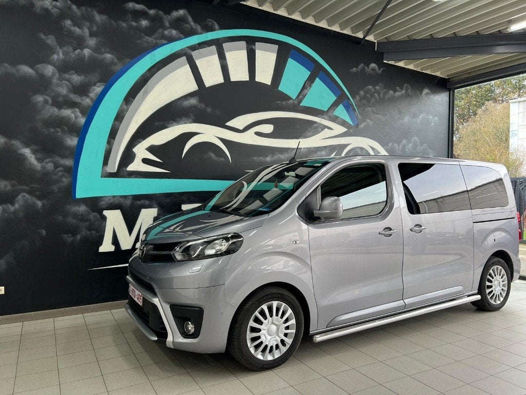 Toyota Proace Verso // 8PL // 2023, Voorwielaandrijving, Parkeerassistent, ProAce, https://public.car-pass.be/vhr/86973609-5359-4e72-8fb9-ac234cecd031