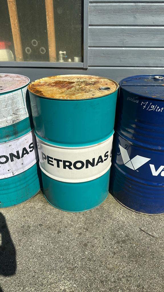 Fut de 200 litres acier, Tuin en Terras, Vuurkorven, Ophalen, Zo goed als nieuw