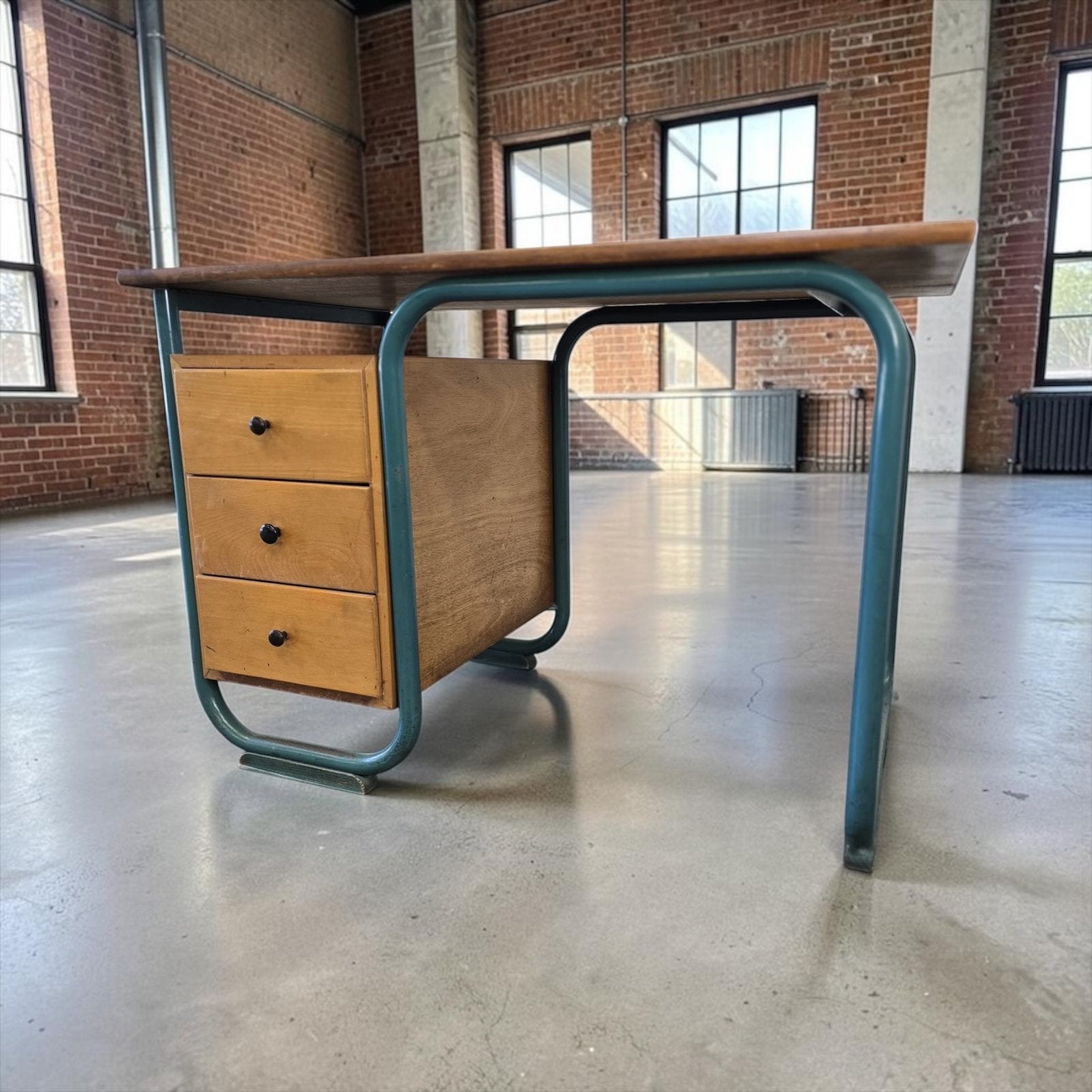 tubax bureau, Ophalen of Verzenden, Zo goed als nieuw