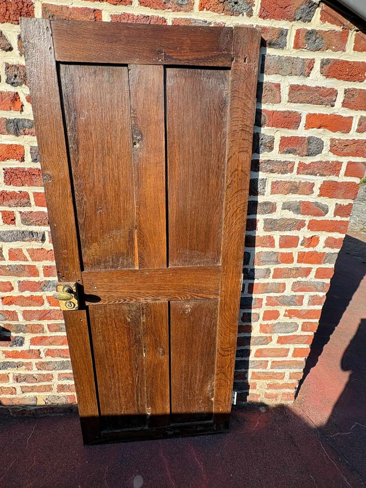 Porte en chêne massif cirée avec quincaillerie laiton, Brocante, Enlèvement, Utilisé, Bois