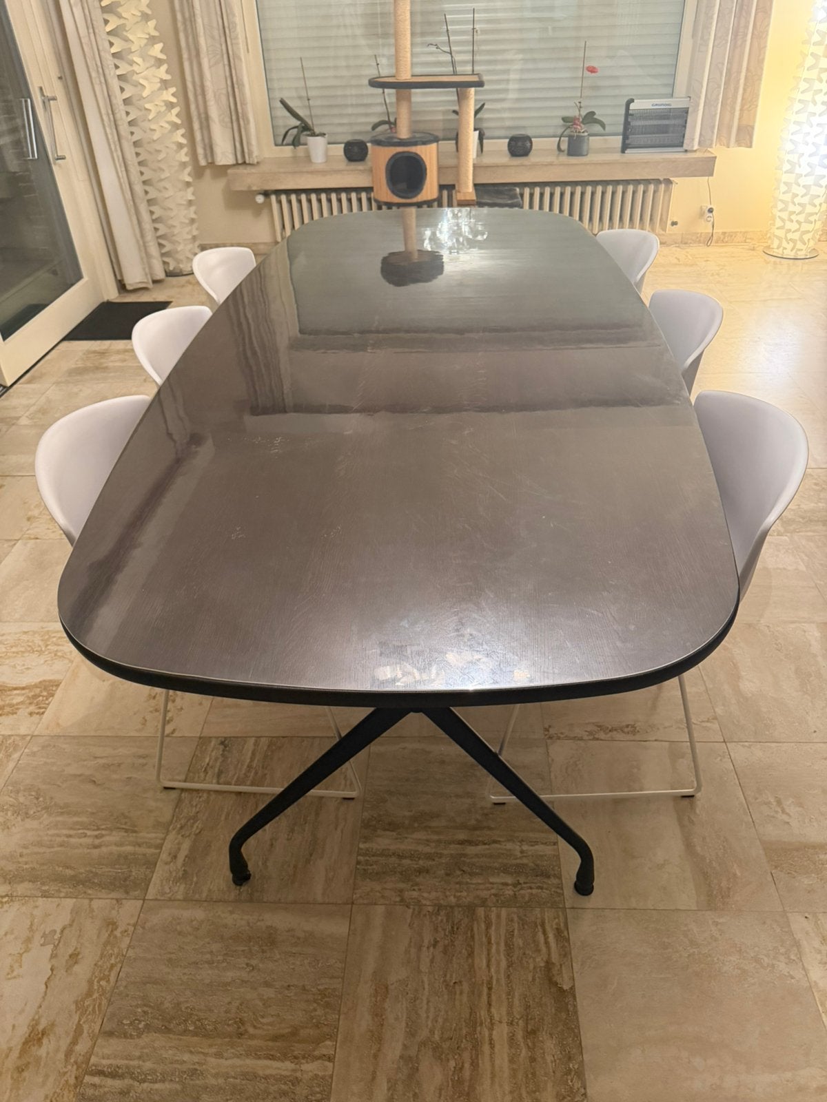 Vitra Eames Segmented Table, Ophalen, Zo goed als nieuw