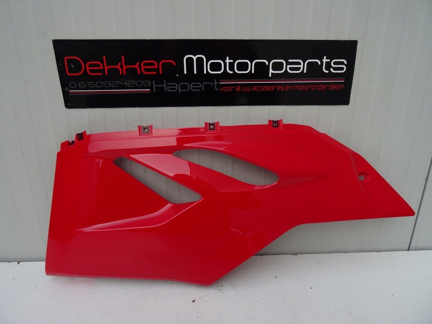 Linker Onderkuip Ducati Panigale 955 V2 2020-2021-2024 Rood, Neuf, -, -, -