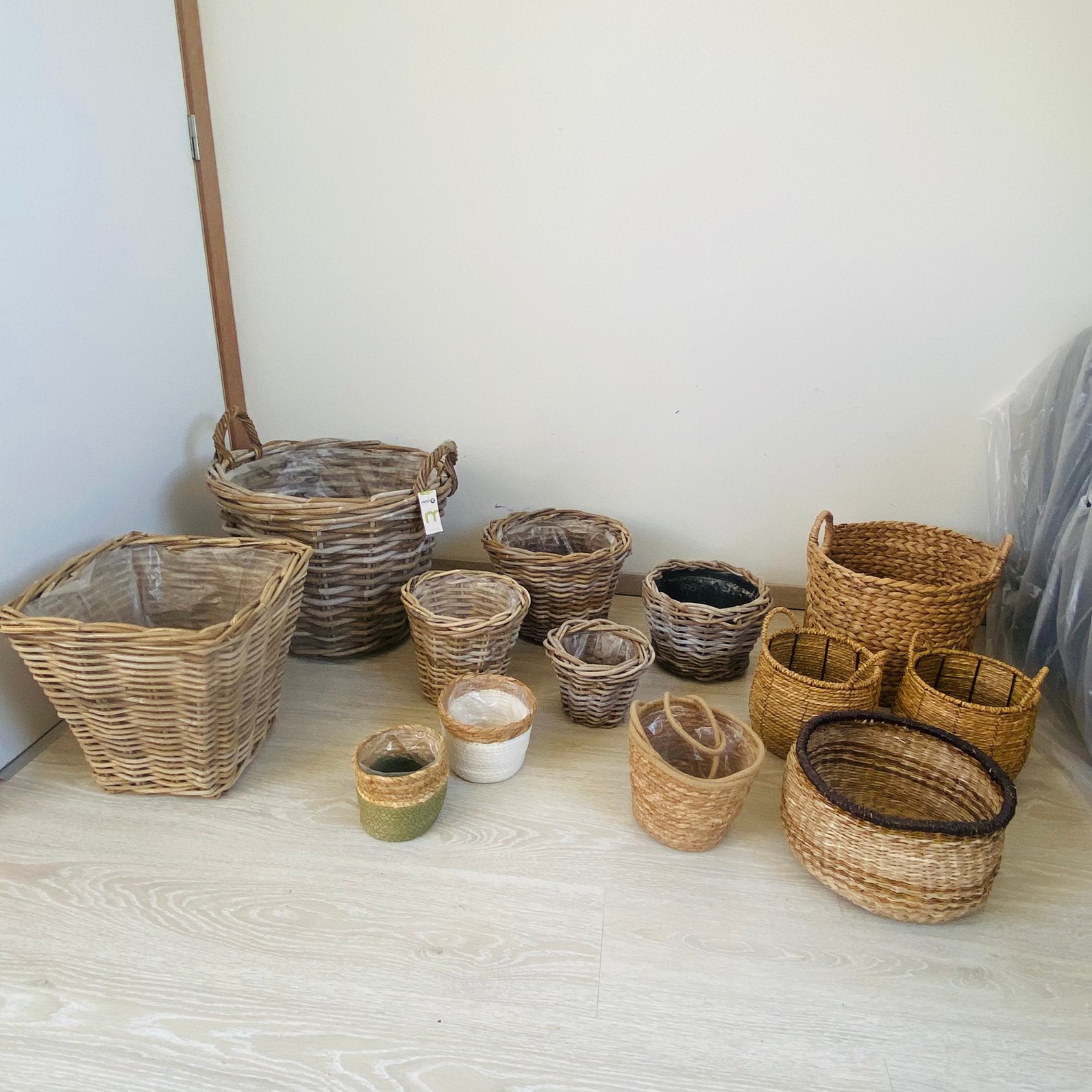 Rieten manden / Rieten bloempotten samen of apart te koop, Enlèvement, Comme neuf, Osier, Tressé
