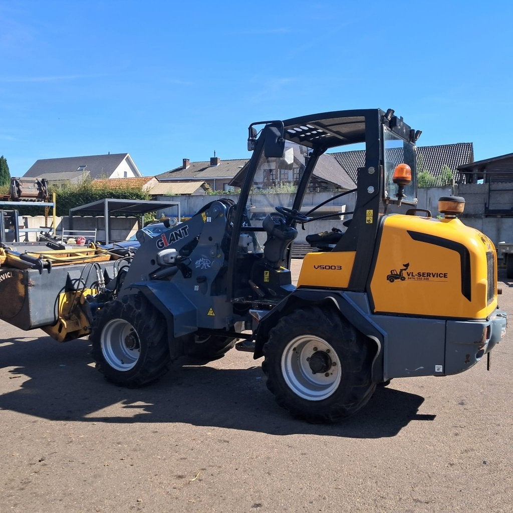 Giant V5003 : d'occasion, Enlèvement, Utilisé