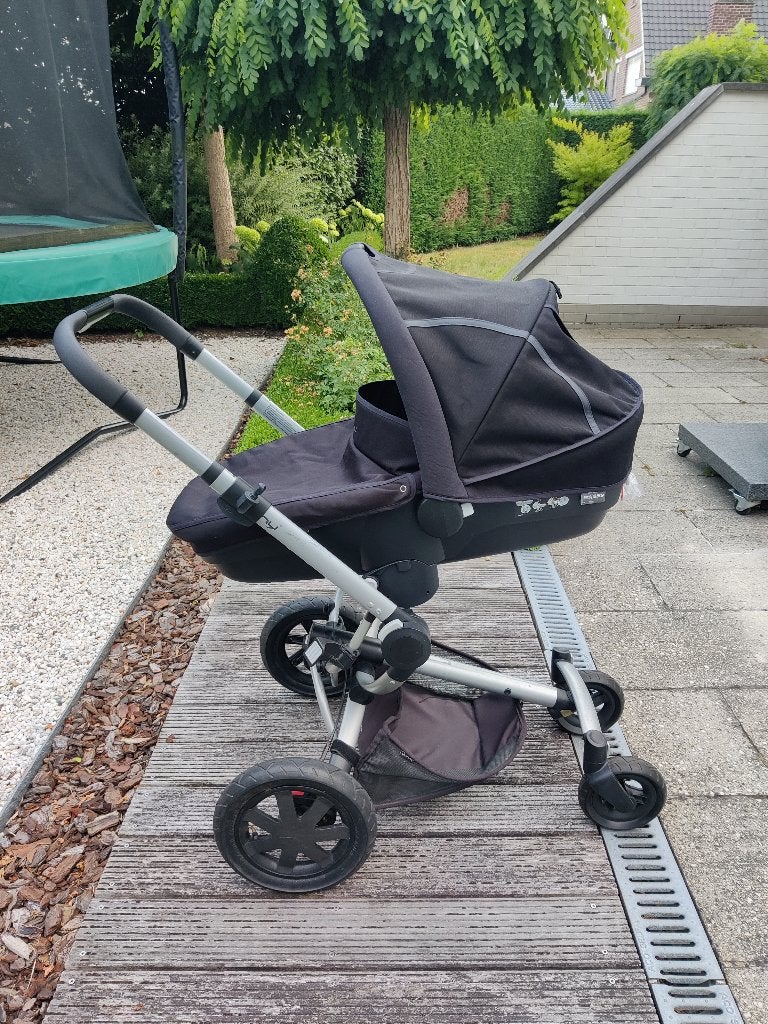 Buggy Quinny Buzz Xtra + reiswieg, Kinderen en Baby's, Buggy's, Ophalen, Zo goed als nieuw, Quinny, Verstelbare rugleuning