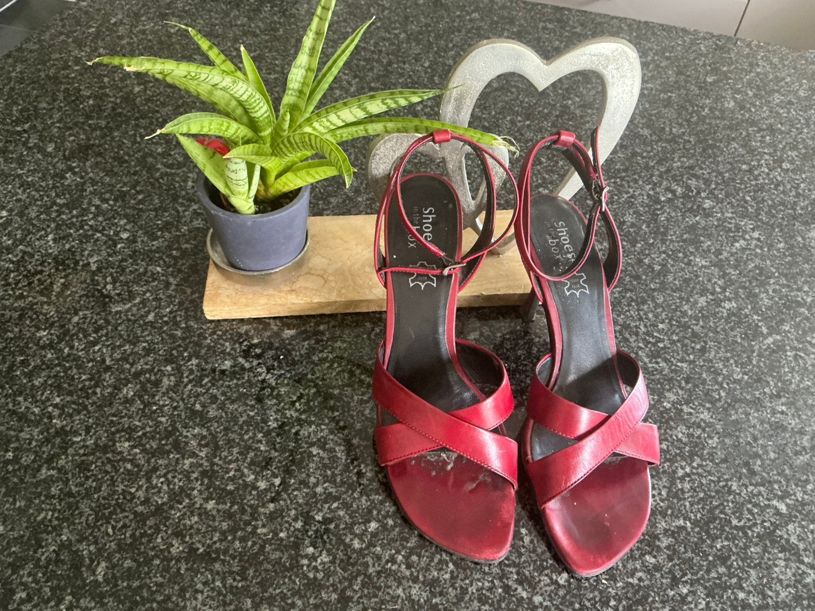 Sandales en cuir taille 41, Rouge, Enlèvement ou Envoi, Porté, Sandales et Mûles