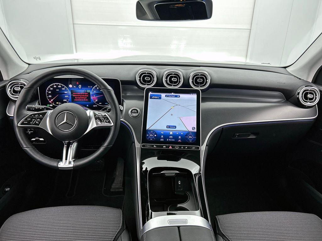Mercedes-Benz GLC-Klasse 200 4Matic SUV Luxury Line Dodehoek, Auto's, 197 pk, Gebruikt, Stuurwielverwarming, 4 cilinders