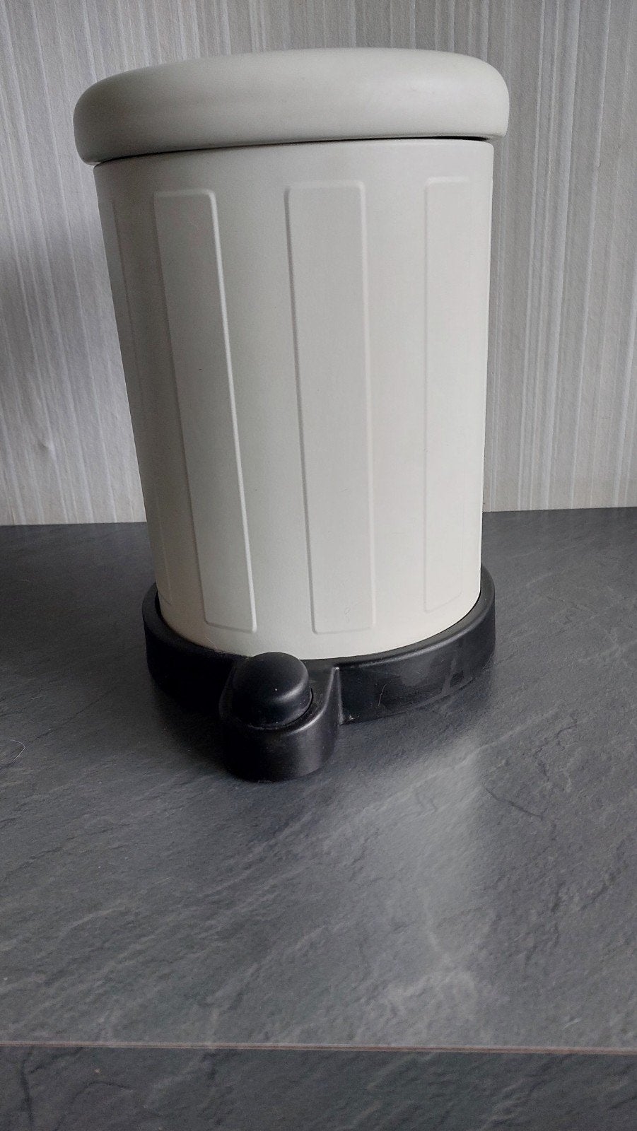 Poubelle à poussière - poubelle à pédale - 3l blanche, À pédale, Moins de 10 litres, Comme neuf, Enlèvement