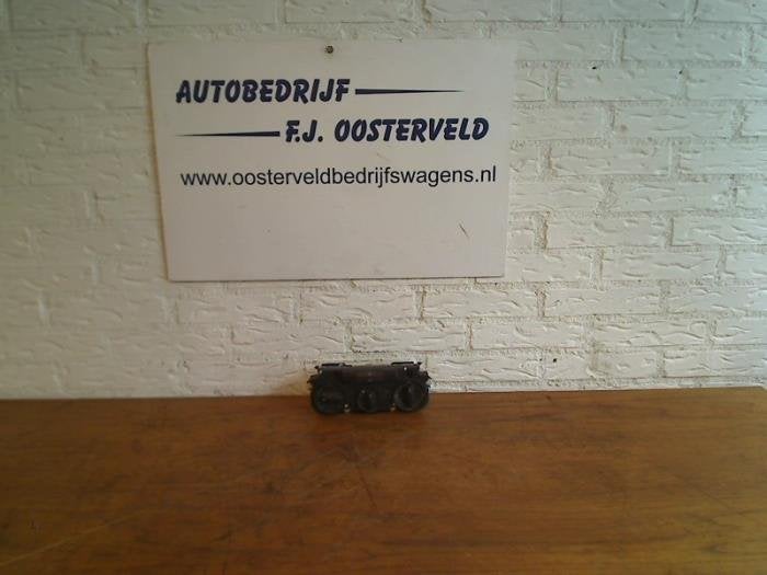Kachel Bedieningspaneel van een Volkswagen Golf, Gebruikt, -, Volkswagen, -