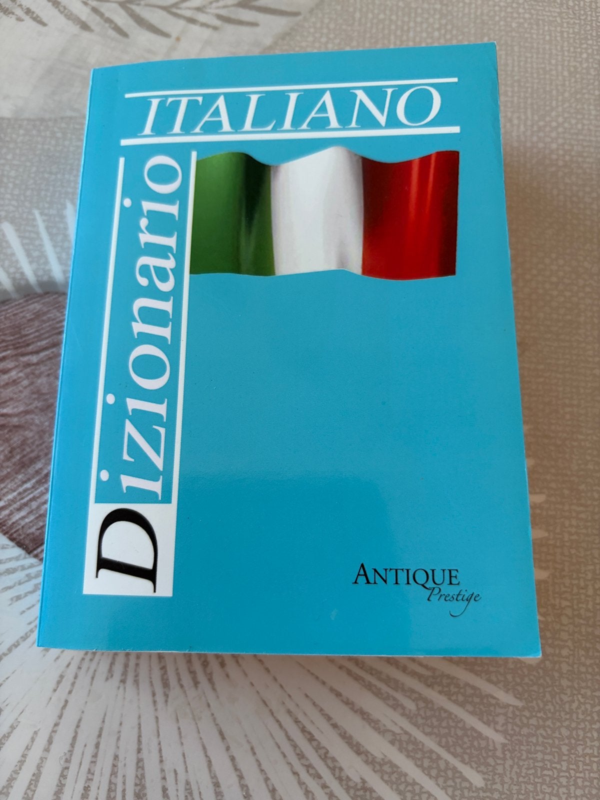 dictionnaire italien Antique Prestige, Livres, Dictionnaires, Comme neuf, Français, Enlèvement ou Envoi