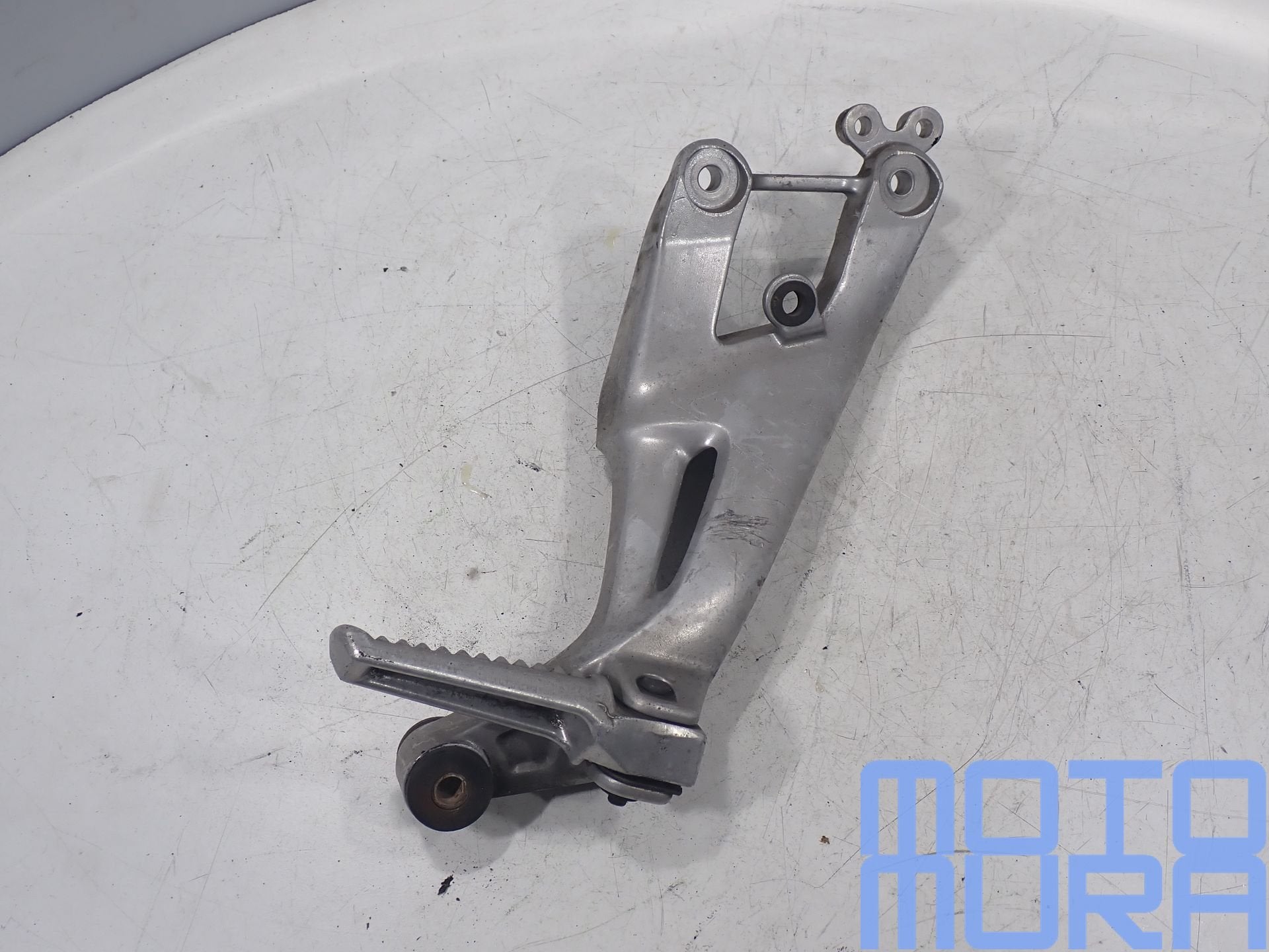 Honda CBR1100XX Blackbird 2000 - 2006 : repose-pied droit po, -, Utilisé, -, -