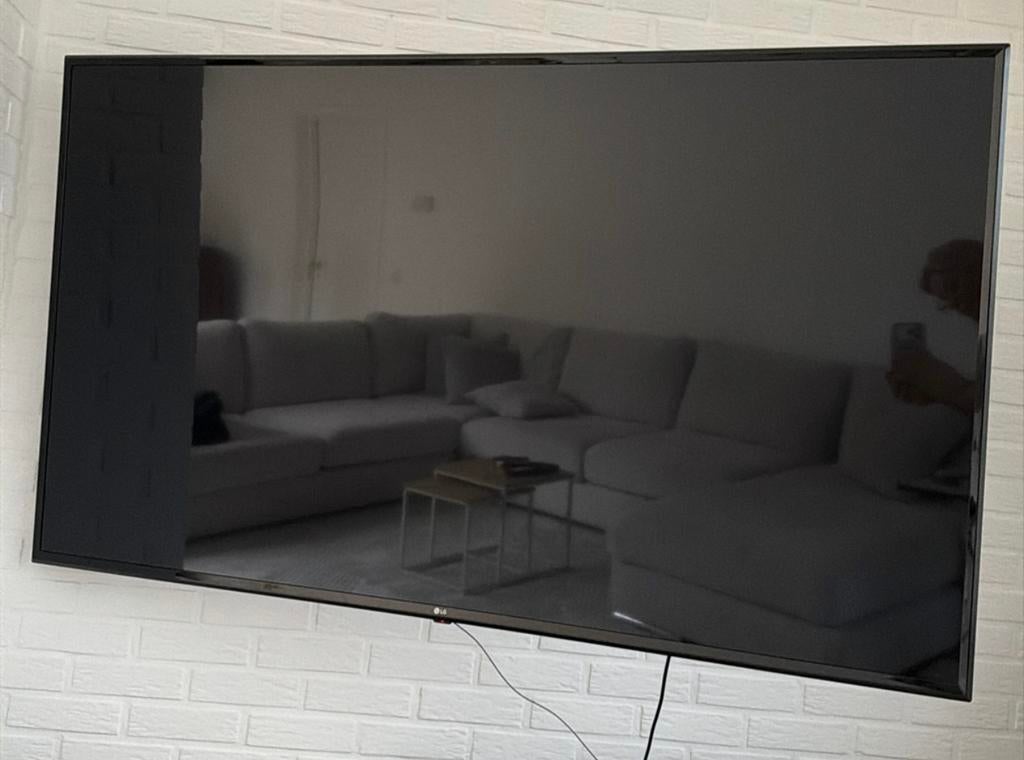 LG 65” 4K Ultra HD Smart TV –Groot scherm & haarscherp beeld, Audio, Tv en Foto, Televisies, Ophalen, LCD, Zo goed als nieuw, LG