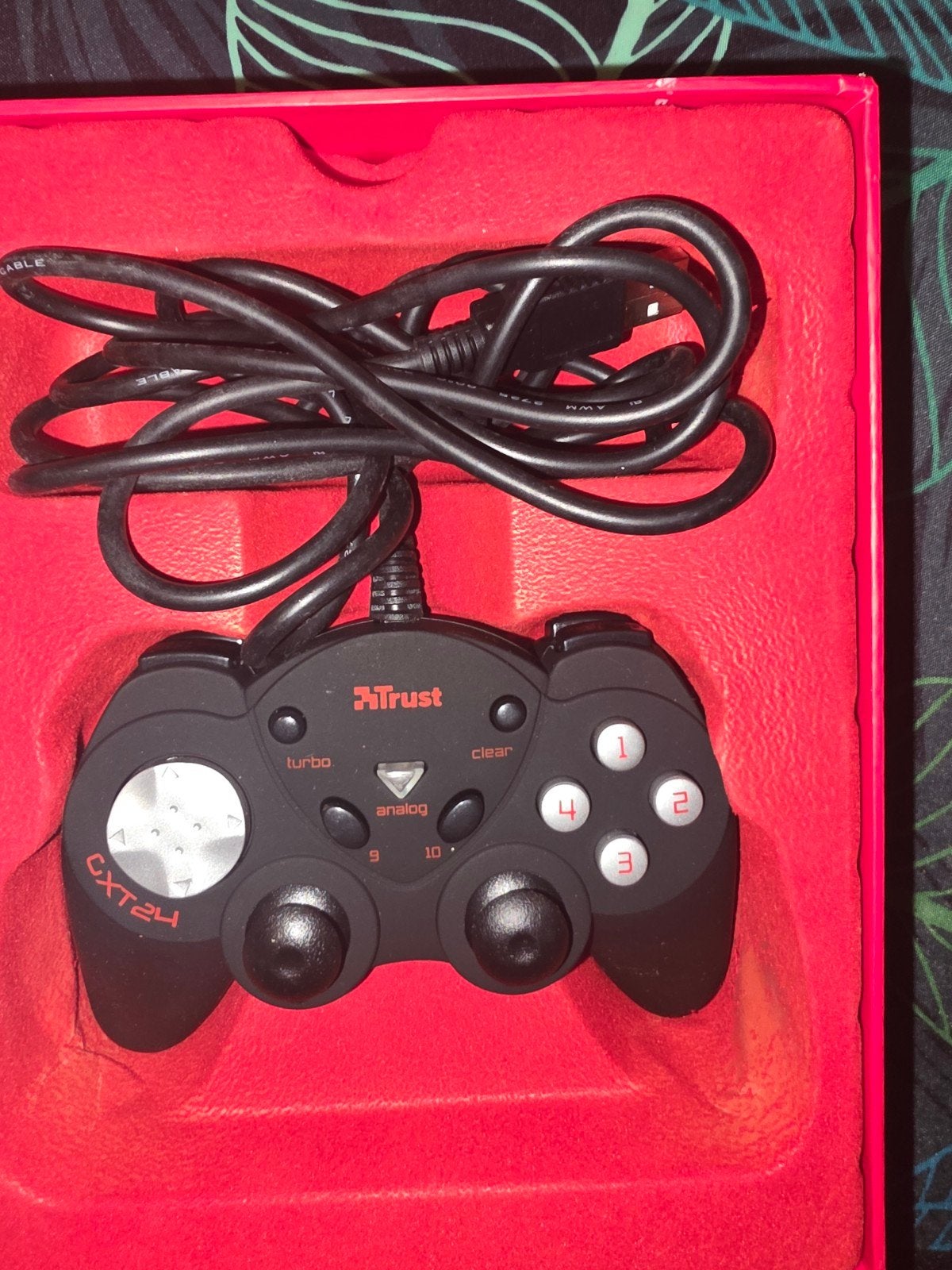 pc game pad thrust en games, Games en Spelcomputers, Ophalen, Zo goed als nieuw