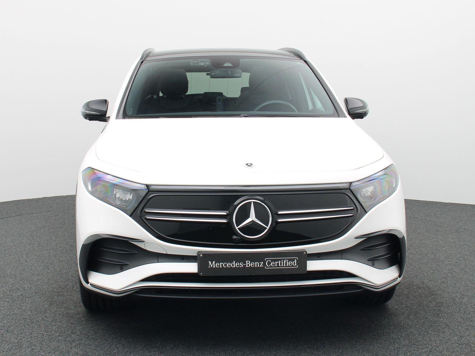 Mercedes-Benz EQA 250 AMG Line + PANORAMISCH DAK + CARPLAY +, Auto's, Mercedes-Benz, Dealer onderhouden, Stof, Gebruikt, Wit