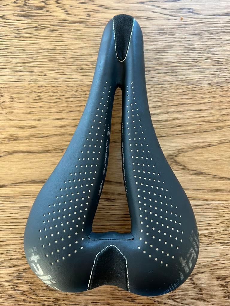 Fietszadel dames, Ophalen, Zo goed als nieuw, Zadel