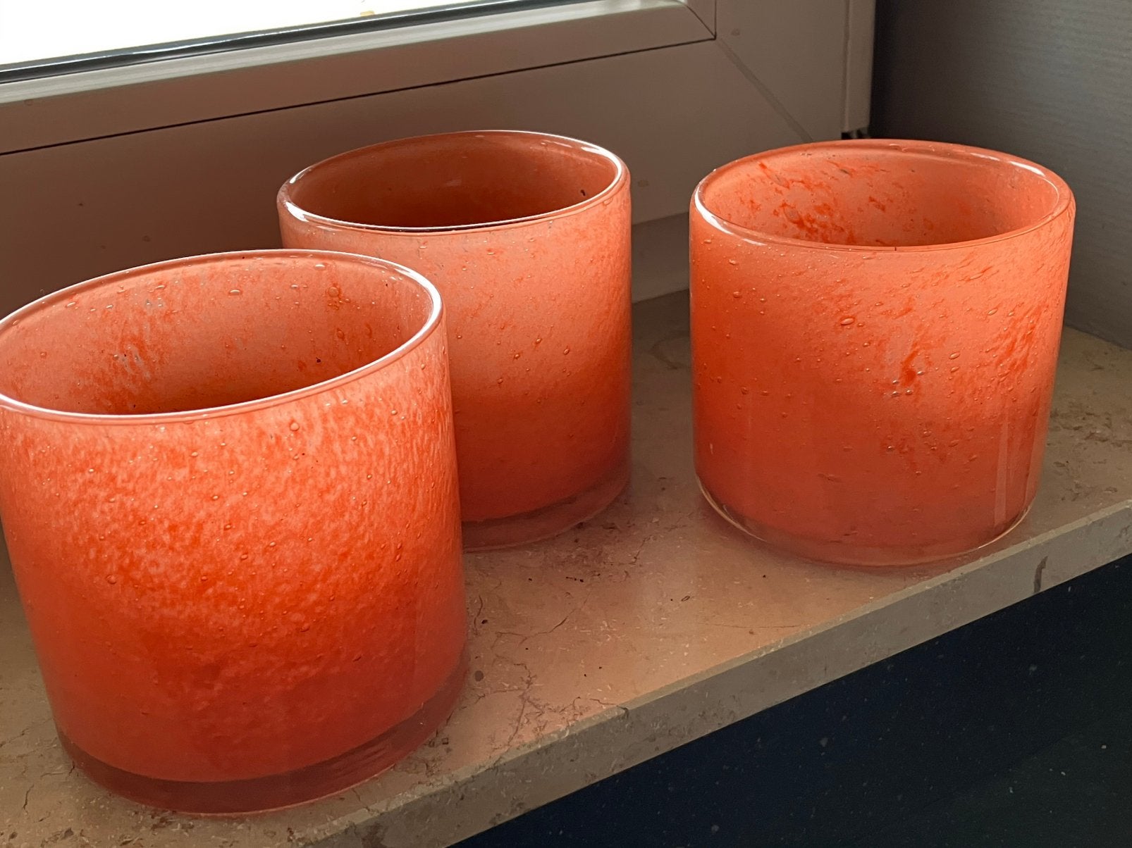 3 oranje potjes, Ophalen, Zo goed als nieuw