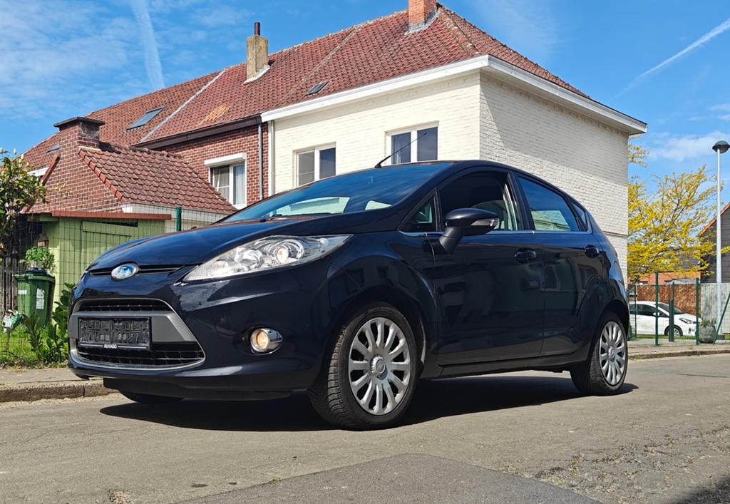 Ford Fiesta klaar om te worden gelicentieerd, Automaat, Euro 5, Particulier, 1190 cc