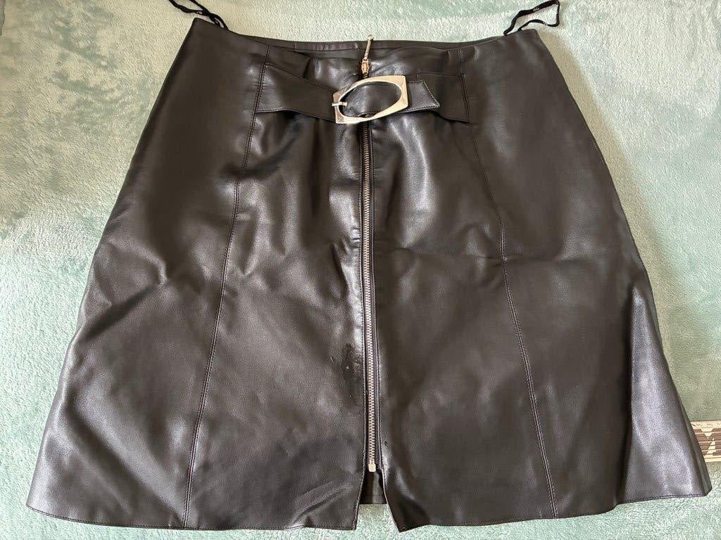 JUPE EN CUIR T38, Vêtements | Femmes, Jupes, Enlèvement, Noir