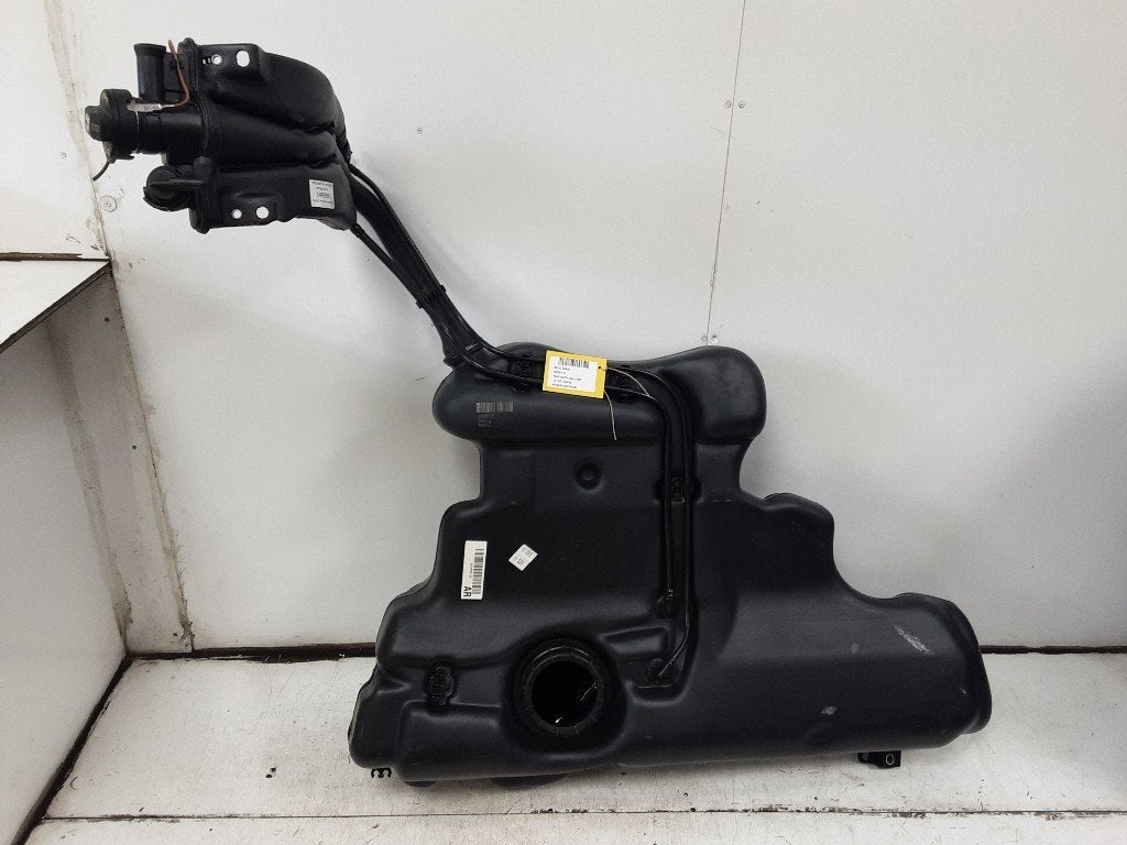 RESERVOIR CARBURANT Skoda Rapid (6R7201021AR), Utilisé, Info@skoda-auto.de, Skoda, Max-Planck-Straße  3-5
64331  Weiterstadt, DE