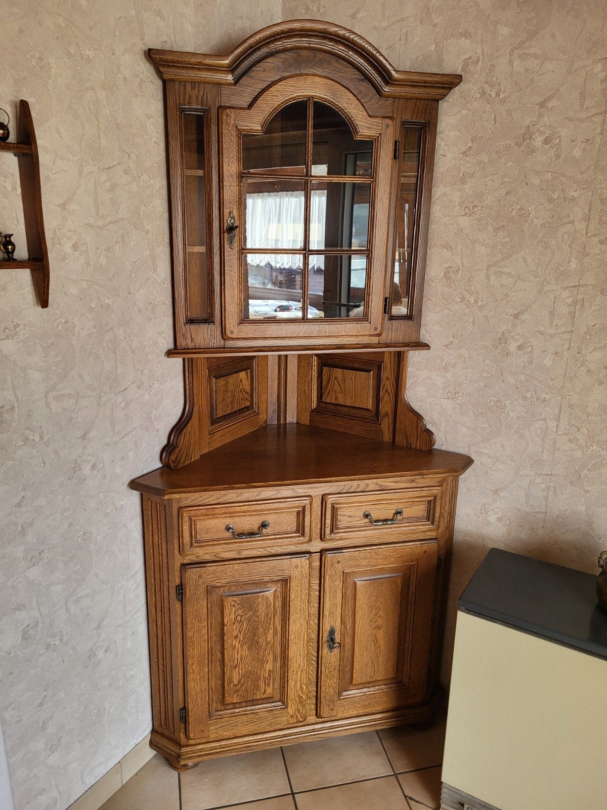 eiken vitrine hoekkast, Enlèvement