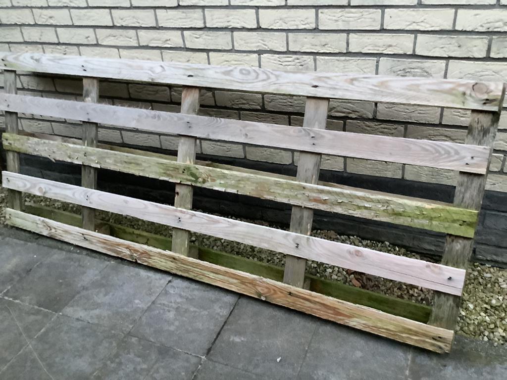GRATIS 2 houten paletten, Tuin en Terras, Ophalen, Zo goed als nieuw