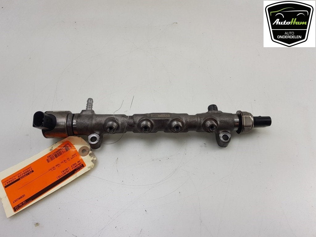 RAMPE D'INJECTION Volkswagen Golf VII (AUA) (|04L130089F|), Utilisé, Volkswagen